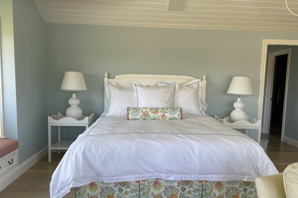 Photo of Bedroom in Napa
