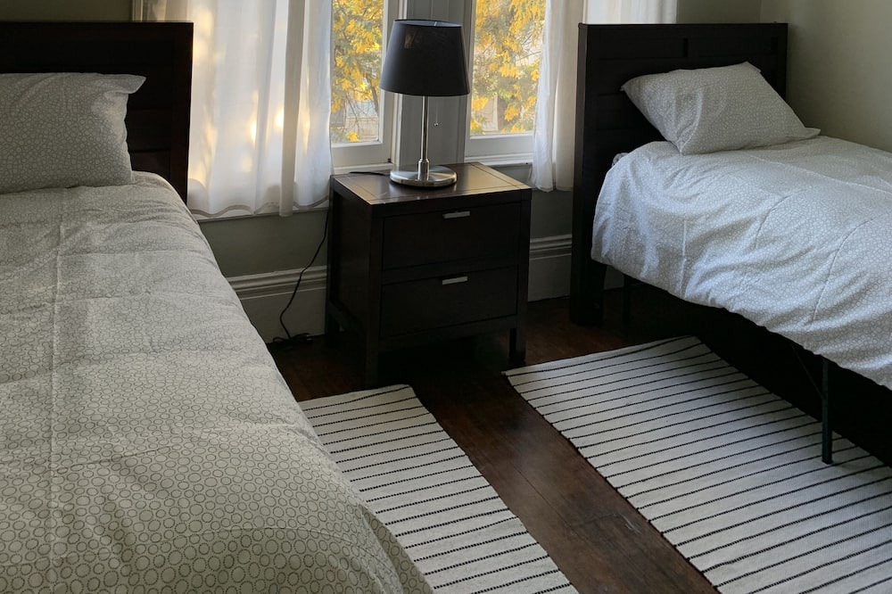 Photo of Bedroom in Lower Pacific Heights