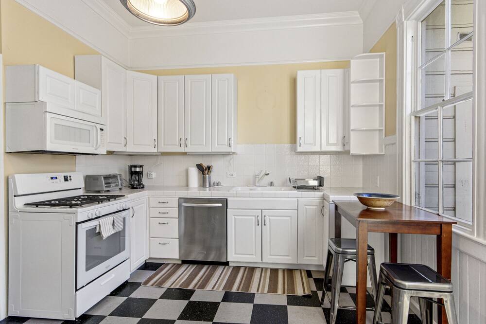 Photo of Kitchen in Lower Pacific Heights