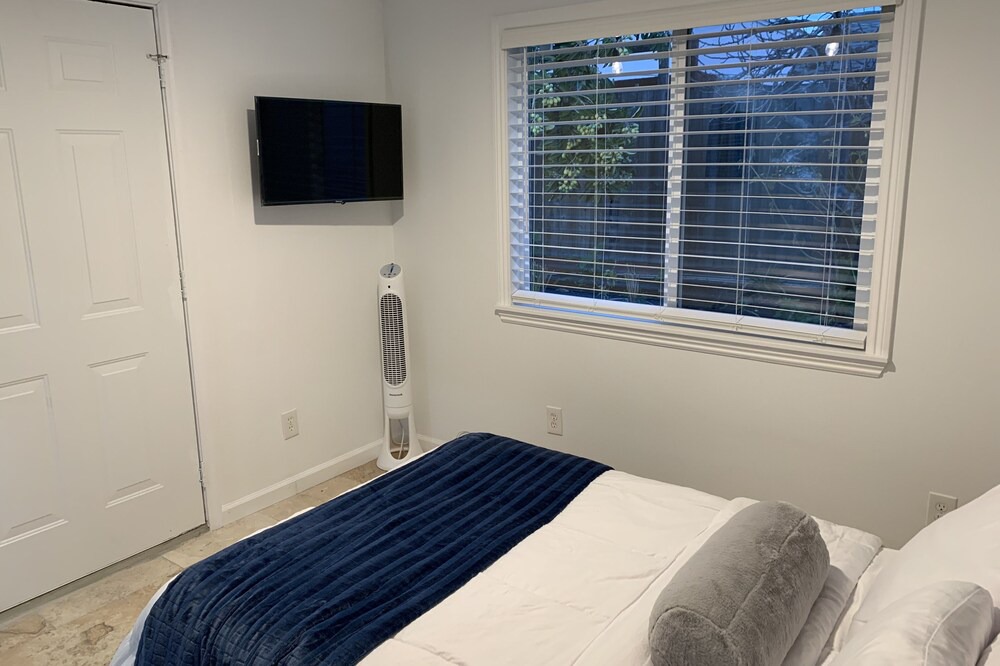 Photo of Bedroom in Castro Valley