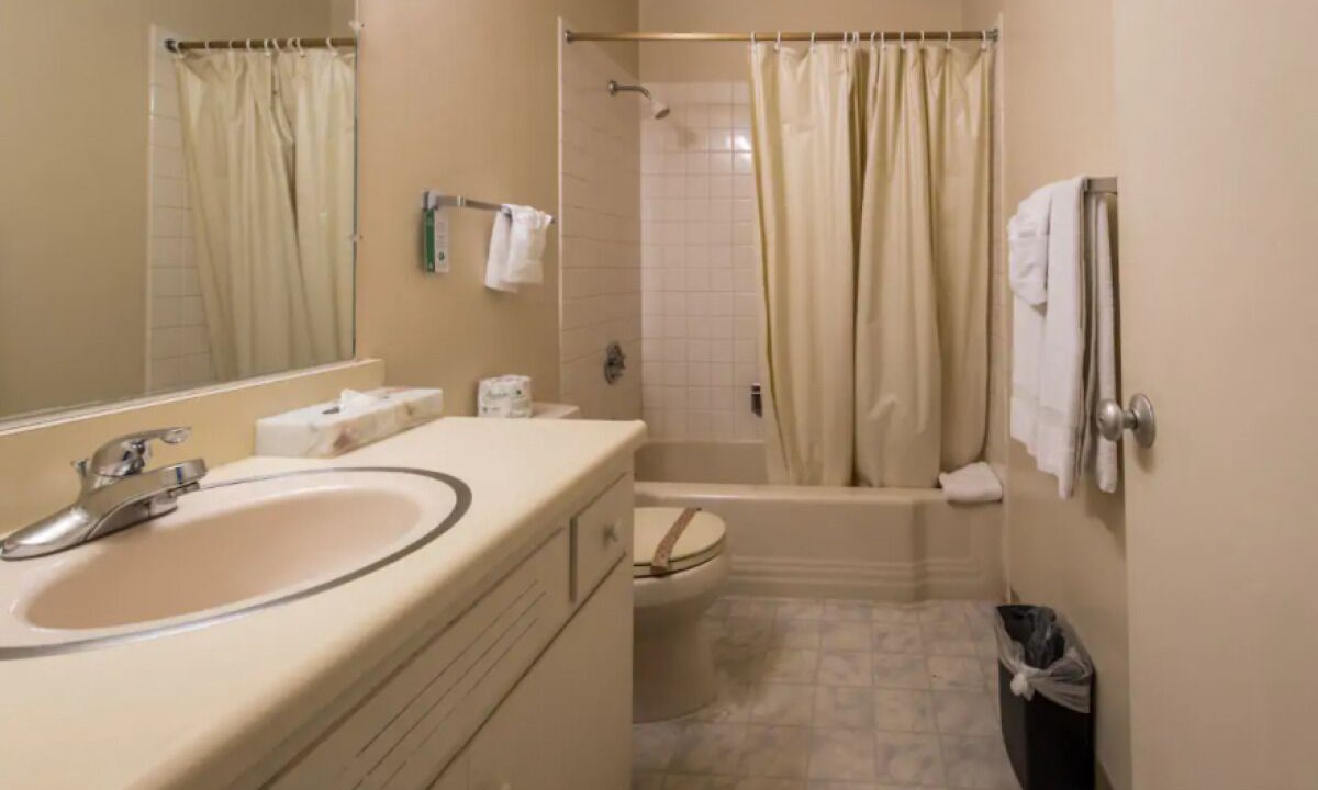 Photo of Bathroom in East End