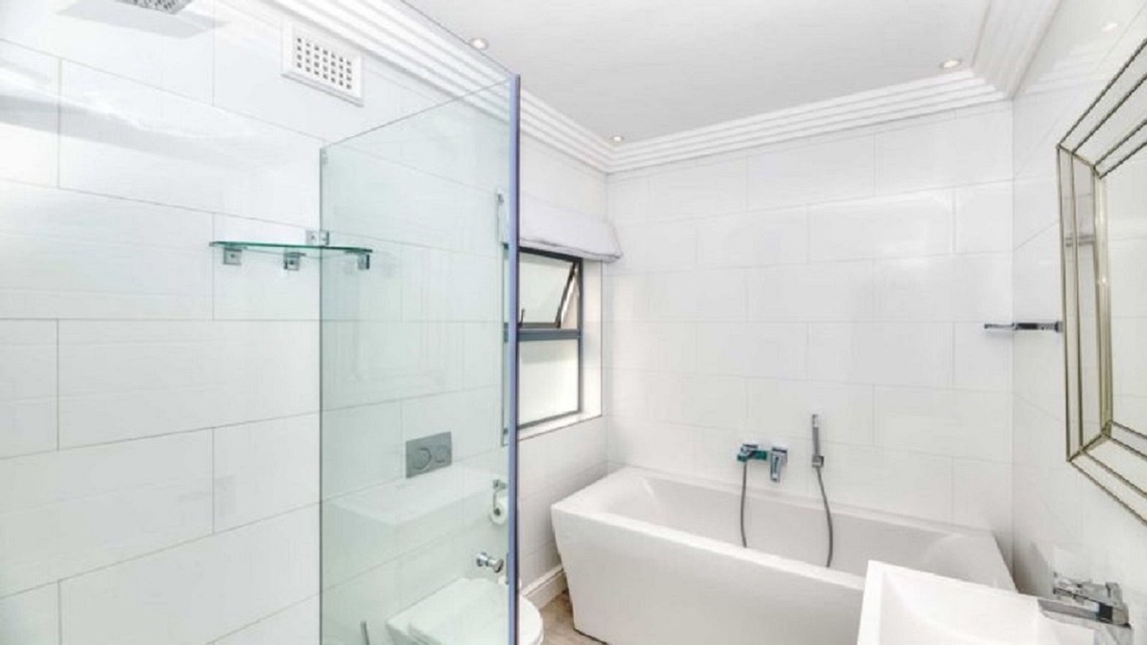 Photo of Bathroom in Struisbaai