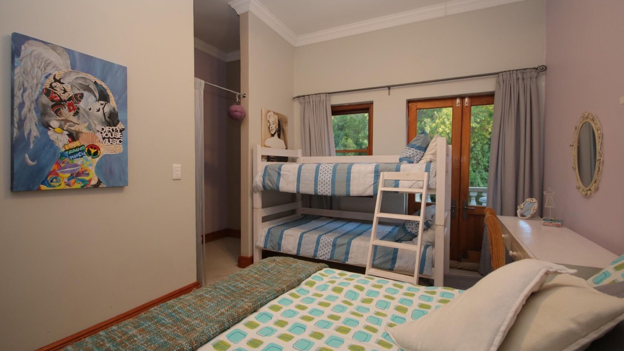 Photo of Bedroom in Mountainside
