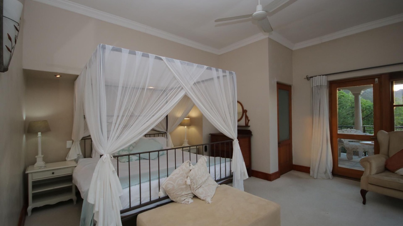 Photo of Bedroom in Mountainside