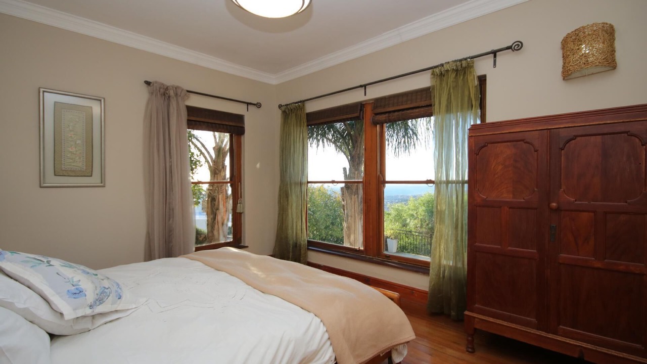 Photo of Bedroom in Mountainside