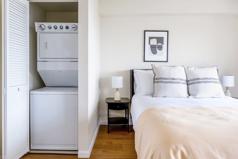 Photo of Bedroom in Central San Mateo