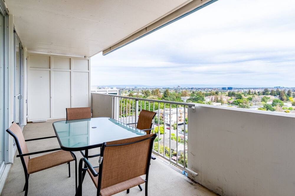 Photo of Patio Balcony in Central San Mateo