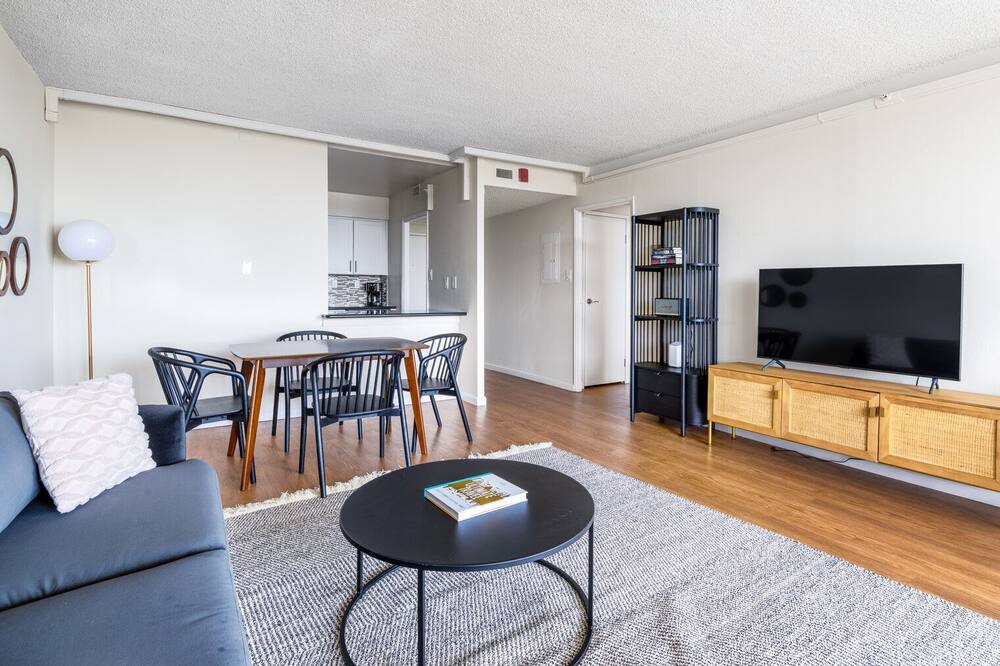 Photo of Livingroom in Central San Mateo
