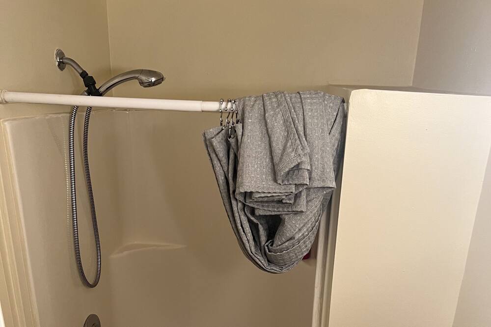 Photo of Bathroom in North Oak Park