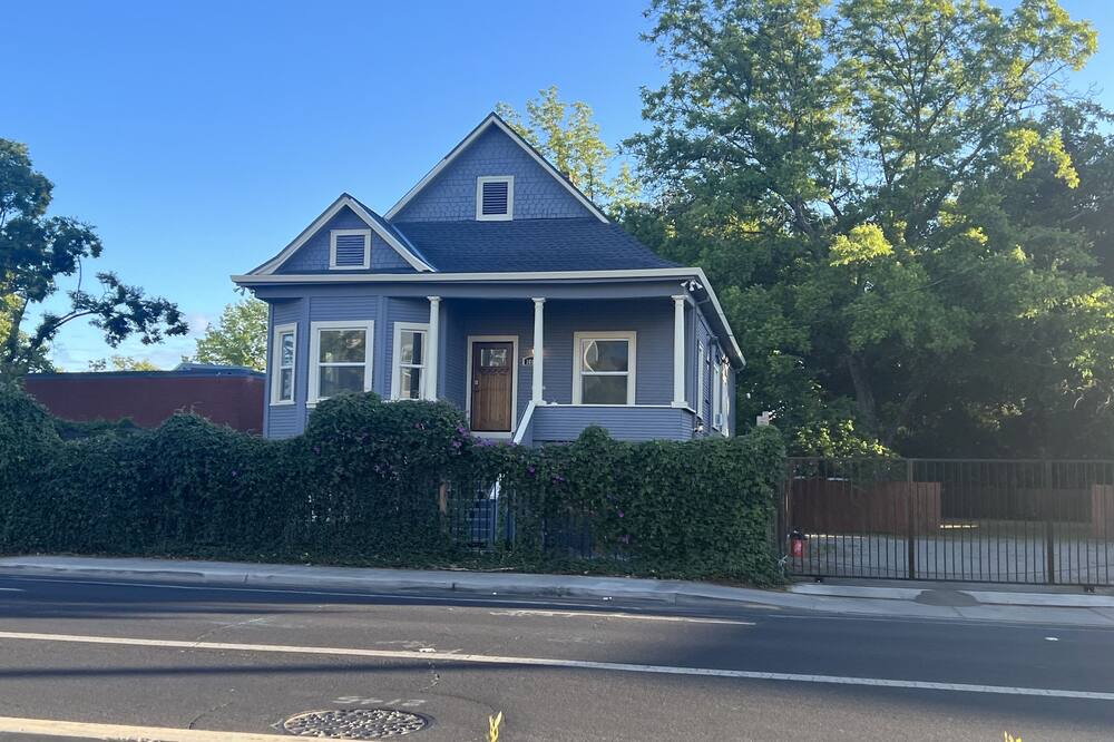 Photo of Outdoor in North Oak Park