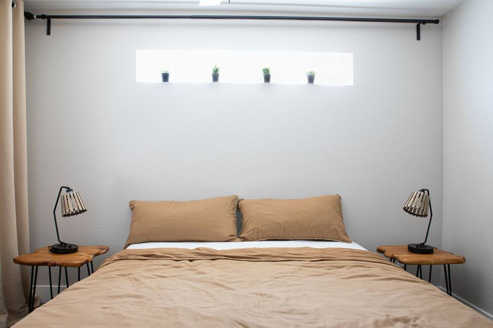 Photo of Bedroom in North Oak Park