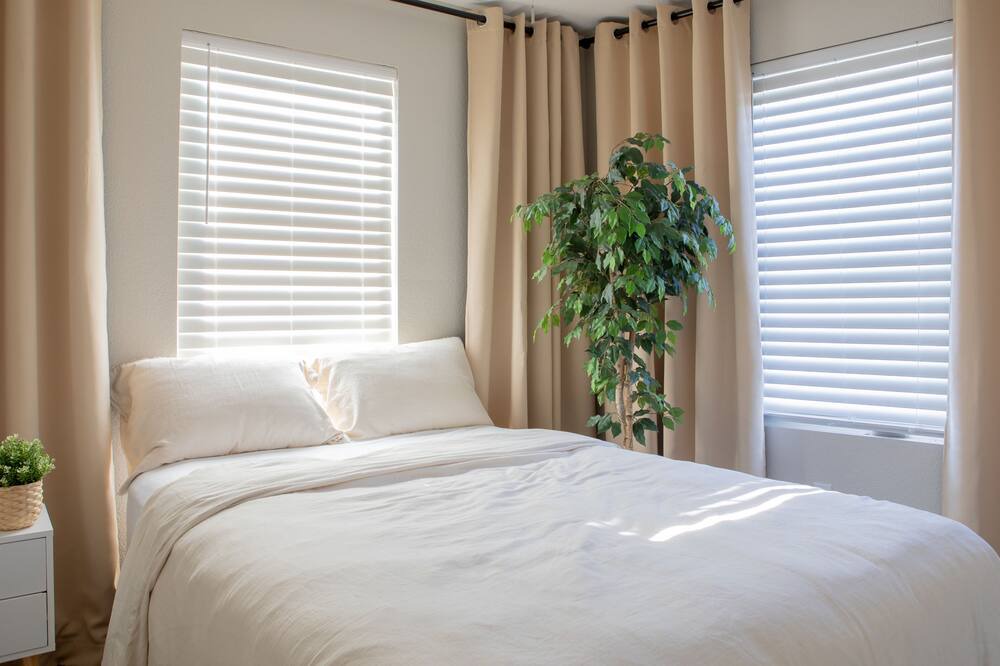 Photo of Bedroom in North Oak Park