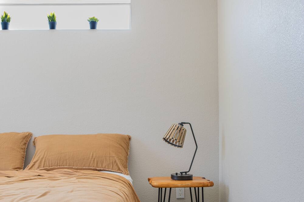 Photo of Bedroom in North Oak Park