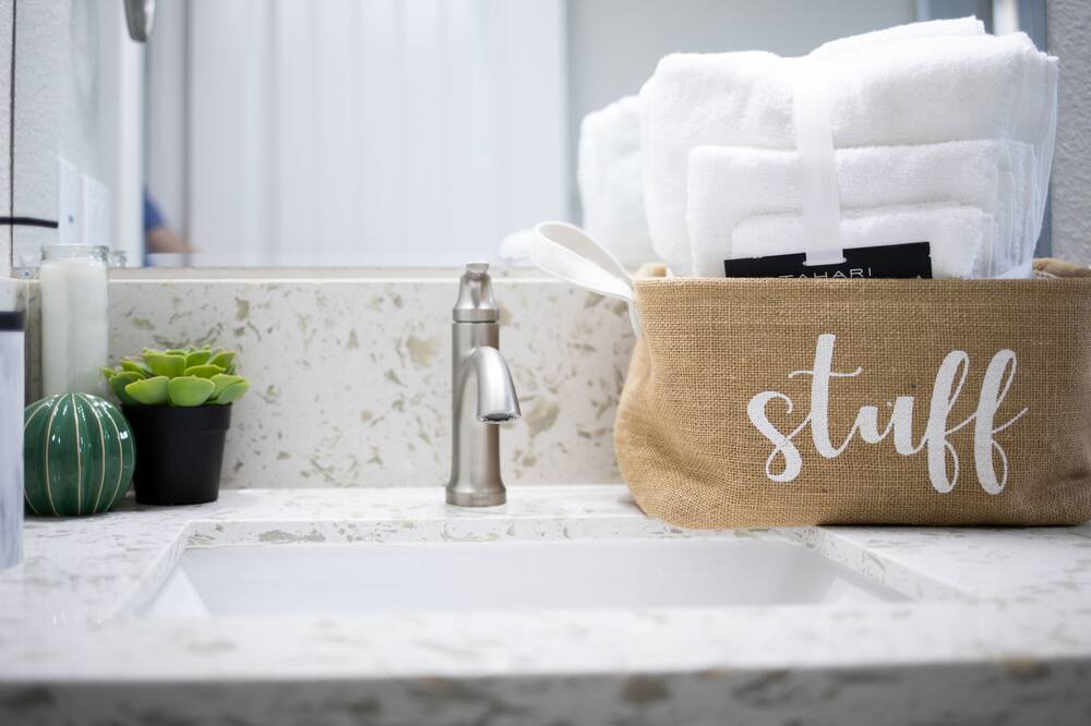 Photo of Bathroom in North Oak Park