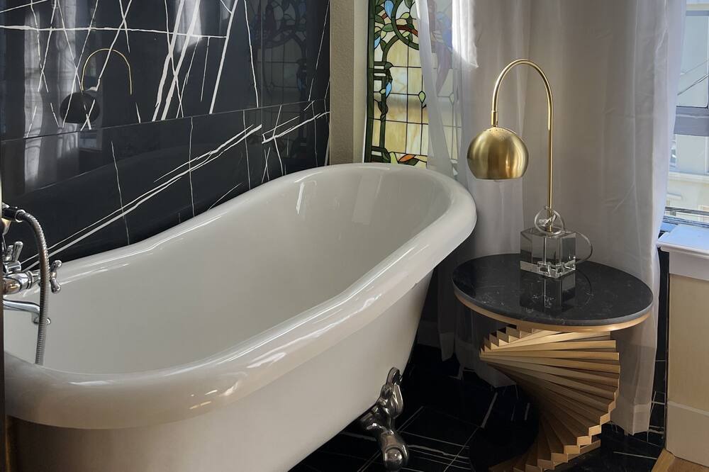 Photo of Bathroom in Inner Richmond