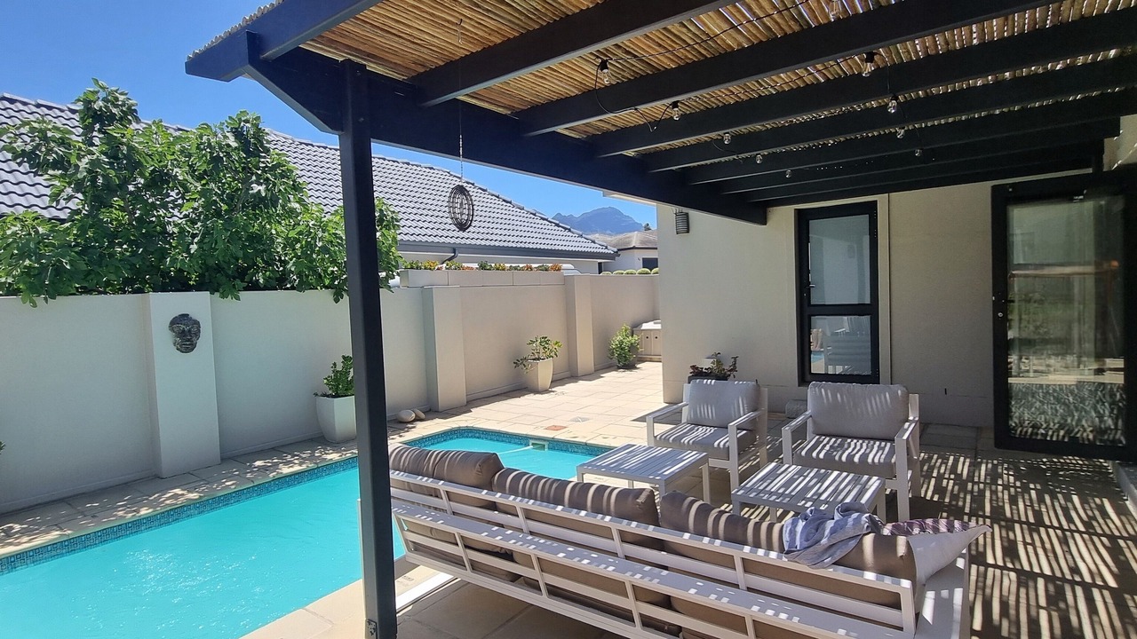 Photo of Outdoor in Strand