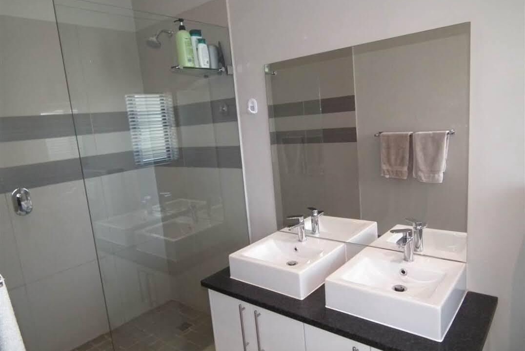 Photo of Bathroom in Strand