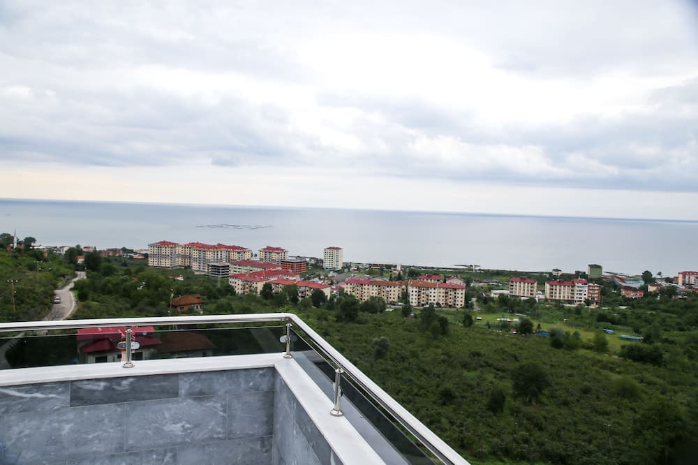 Photo of Patio Balcony in Arsin