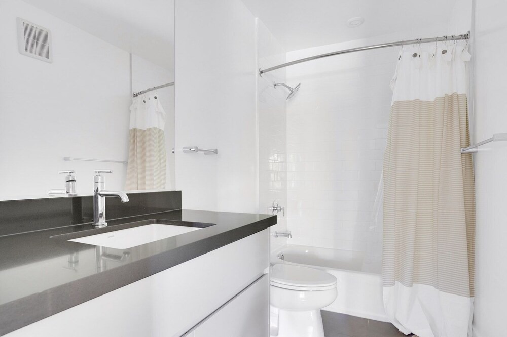 Photo of Bathroom in Sharon Heights