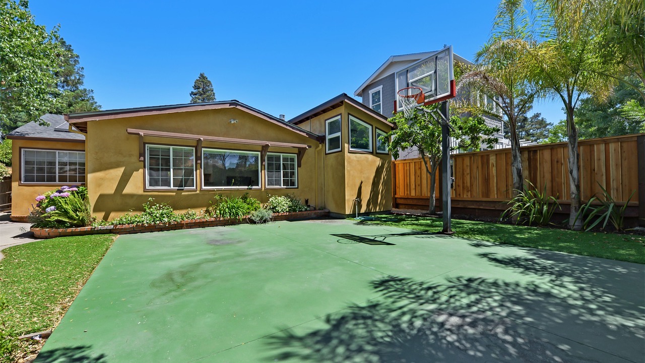 Photo of Outdoor in Redwood City