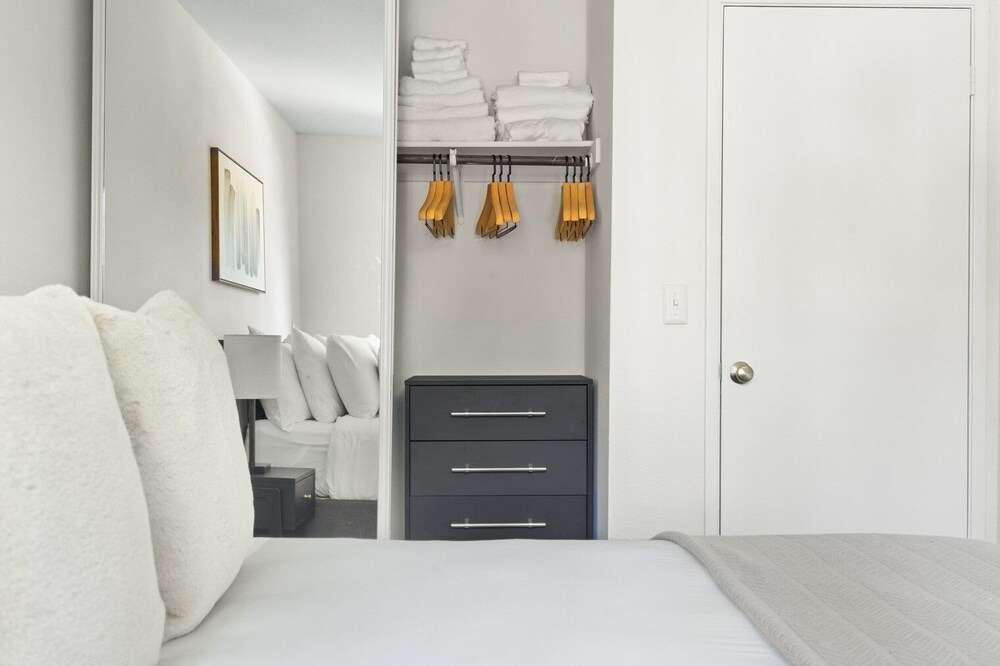 Photo of Bedroom in Shoreline West