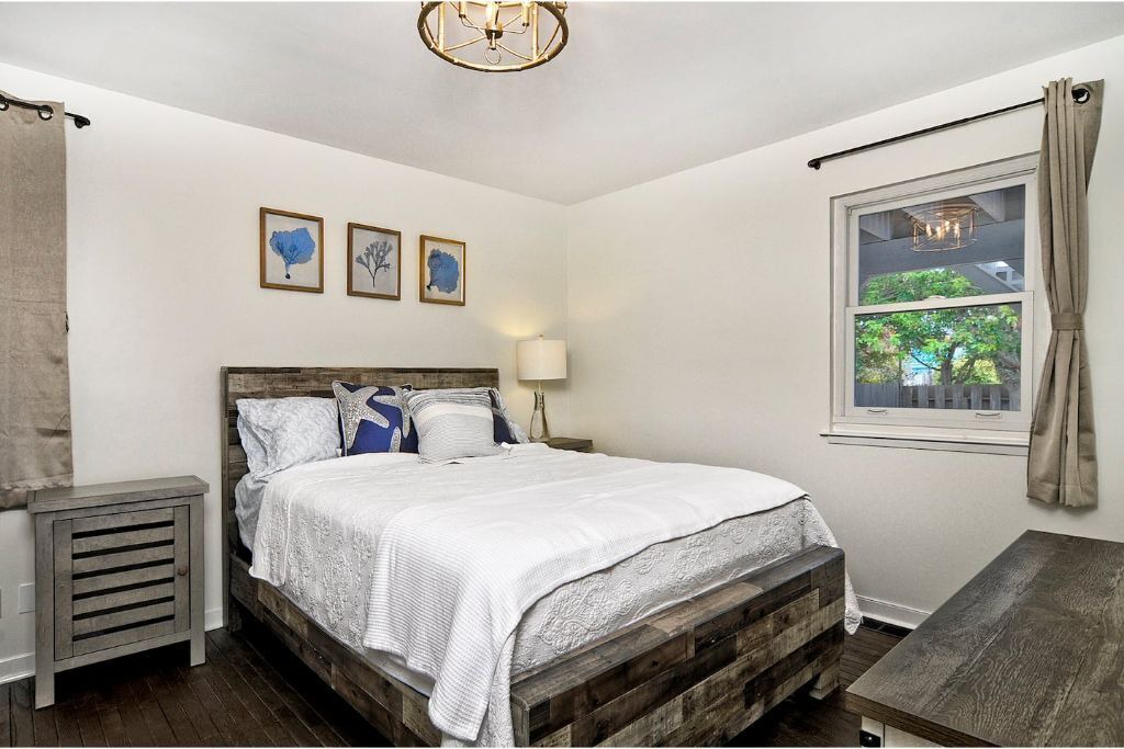 Photo of Bedroom in Moss Beach