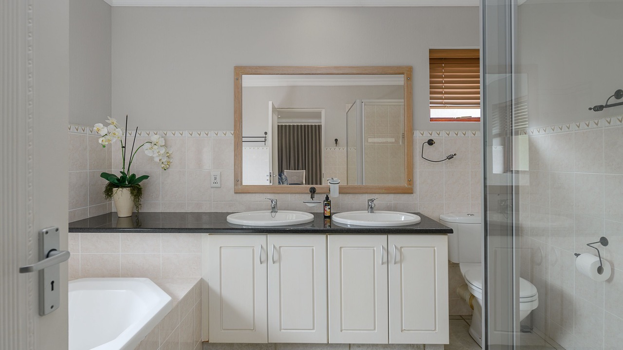 Photo of Bathroom in San Lameer