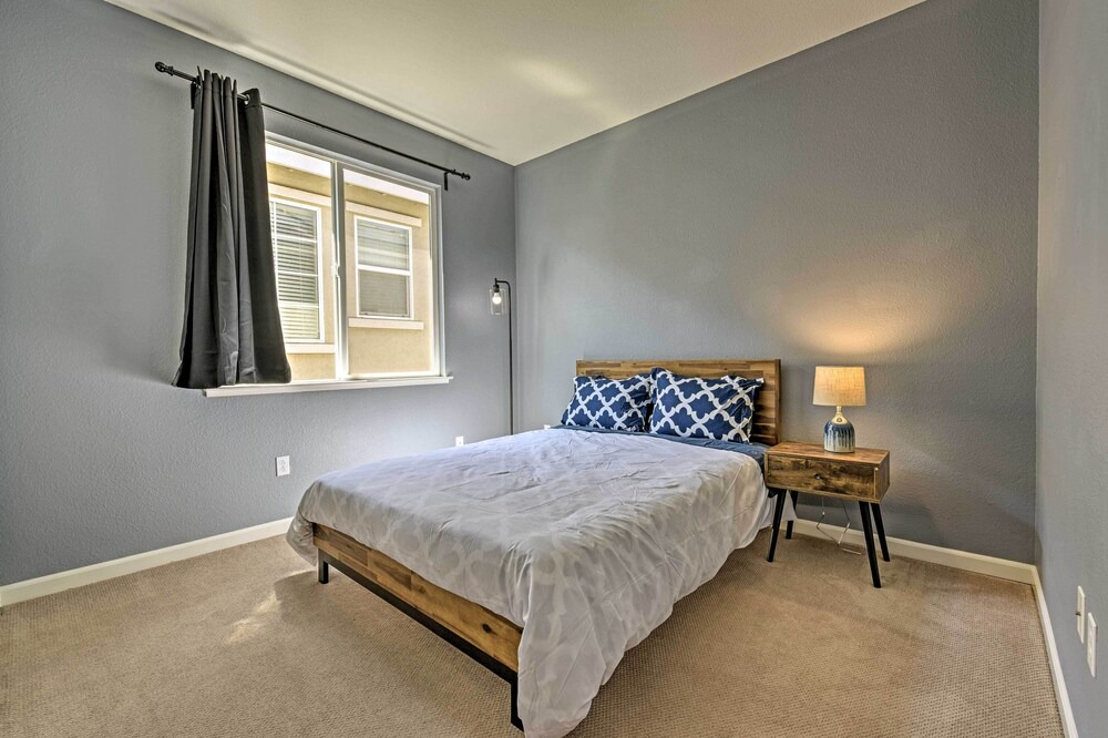 Photo of Bedroom in Pittsburg