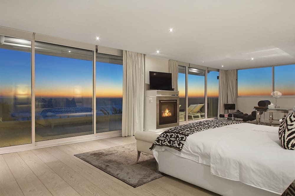 Photo of Bedroom in Camps Bay