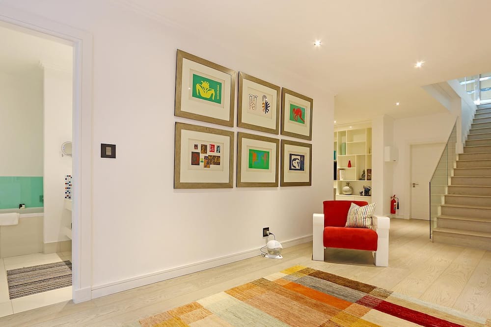Photo of Livingroom in Camps Bay