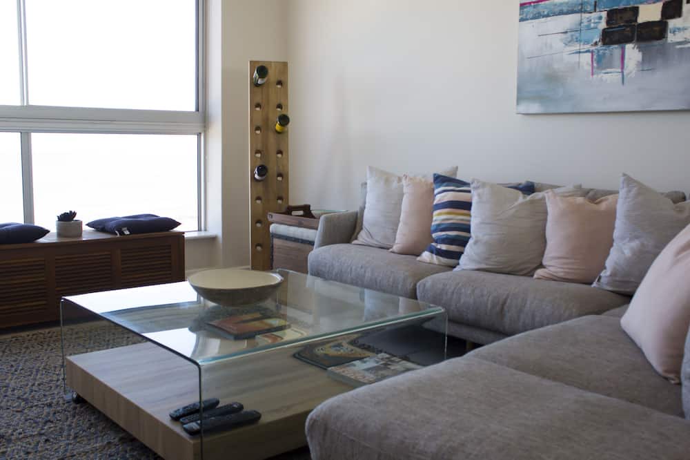 Photo of Livingroom in Bloubergstrand