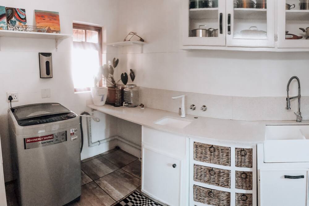 Photo of Kitchen in Faerie Glen