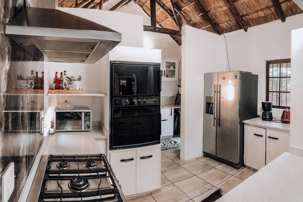 Photo of Kitchen in Faerie Glen