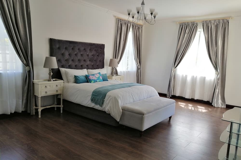 Photo of Bedroom in Pinelands