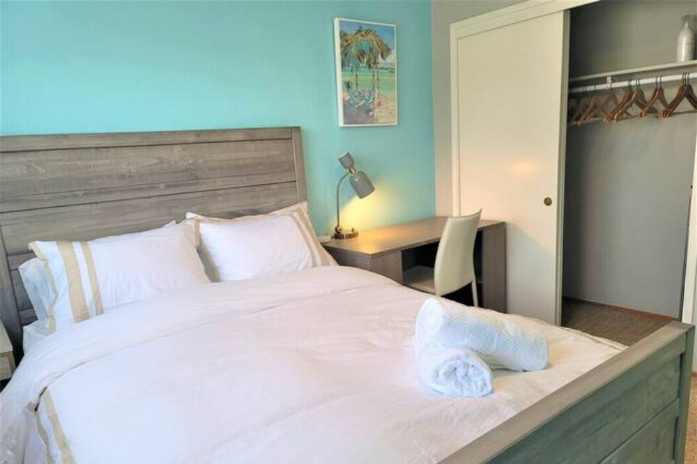 Photo of Bedroom in Old Mountain View