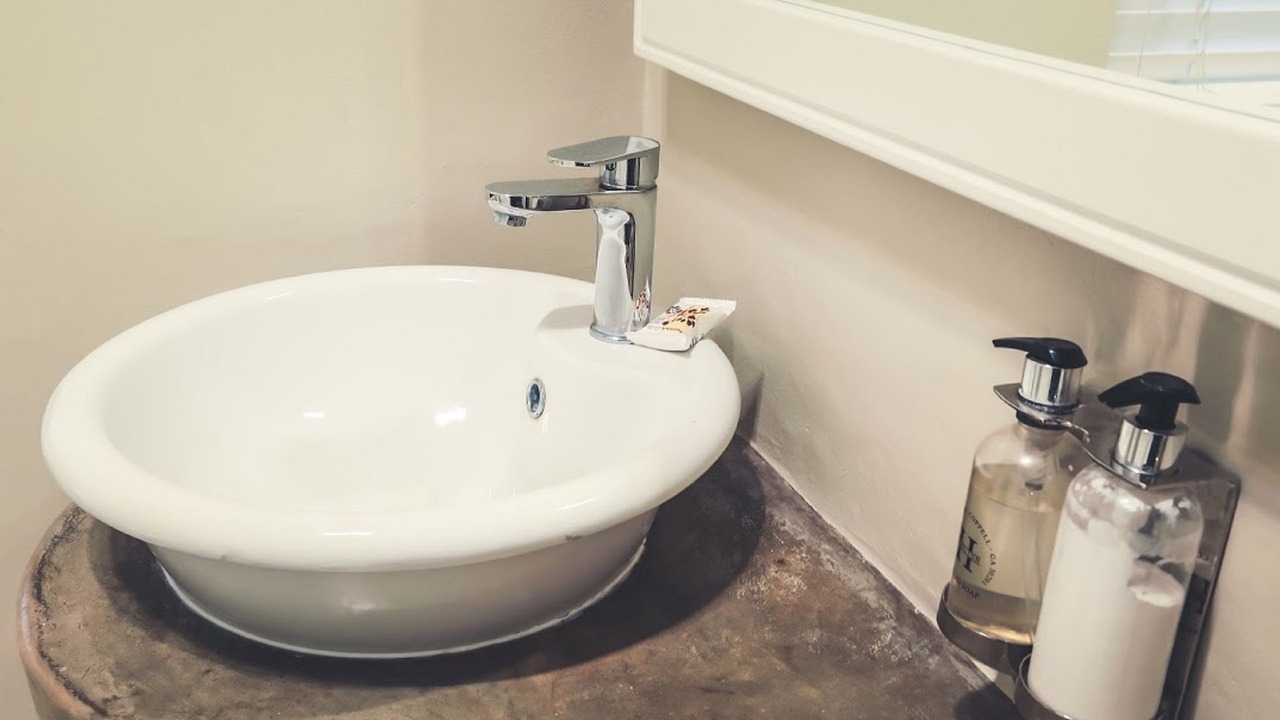 Photo of Bathroom in Nottingham Road
