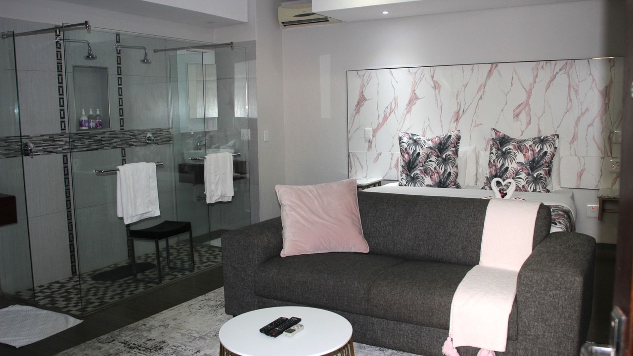 Photo of Bedroom in Komatipoort