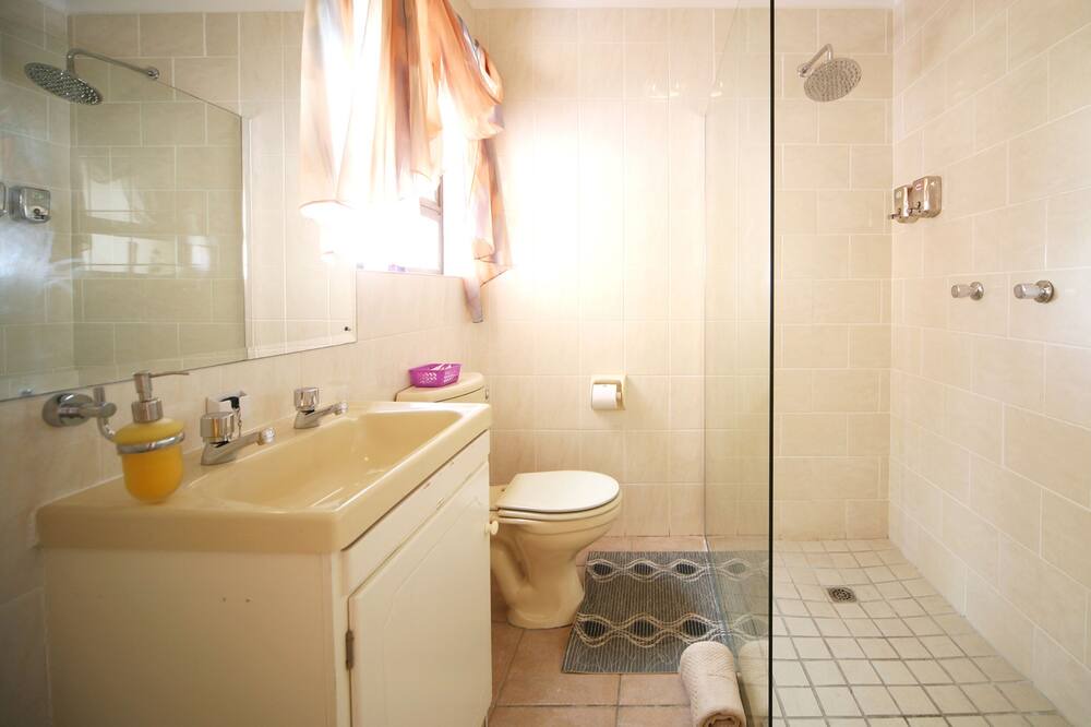 Photo of Bathroom in Trawal