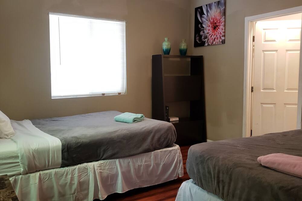 Photo of Bedroom in Sacramento