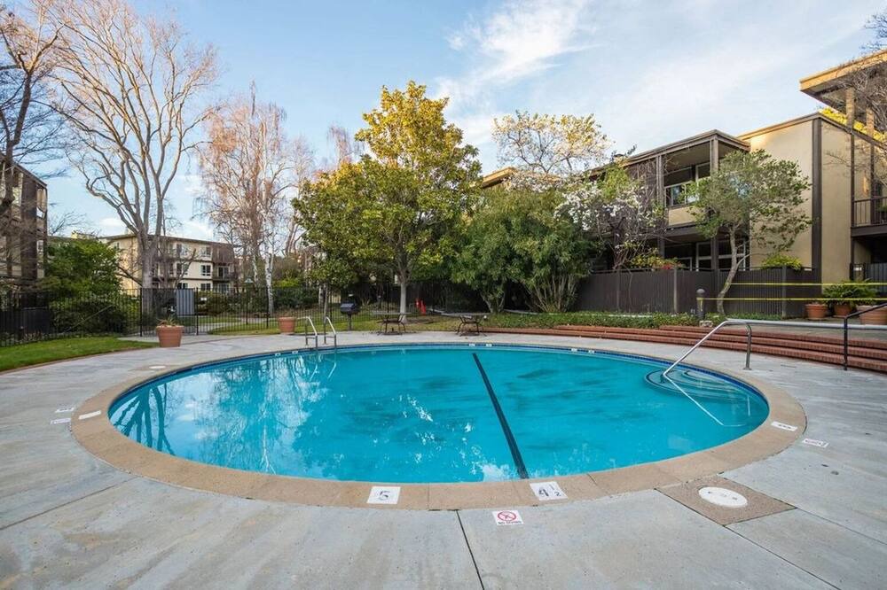 Photo of Outdoor in Palo Alto