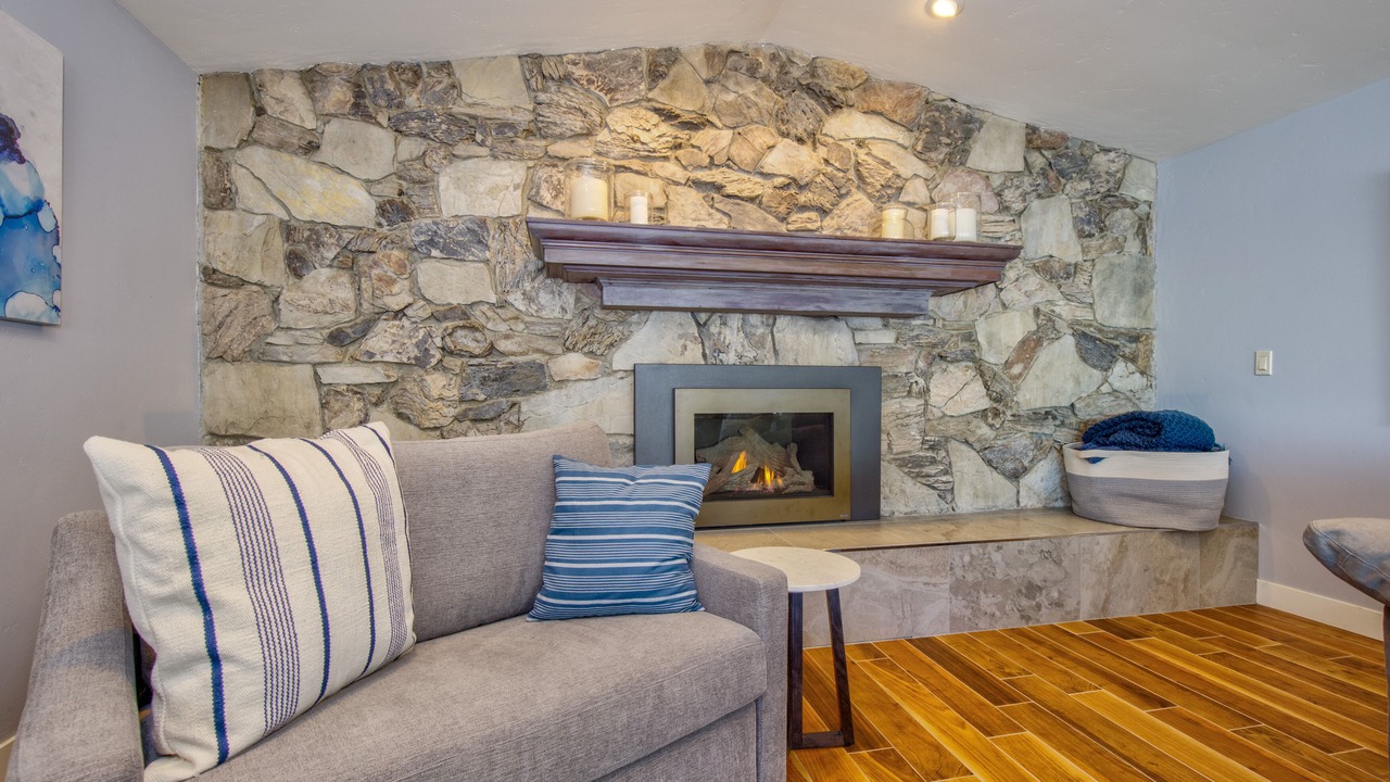 Photo of Livingroom in Montara