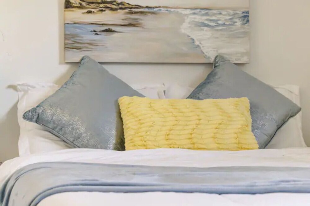 Photo of Bedroom in Santa Rosa