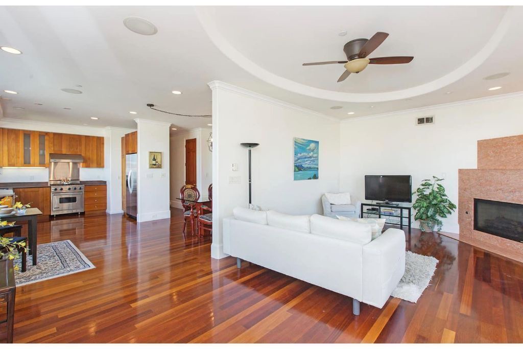 Photo of Livingroom in Russian Hill