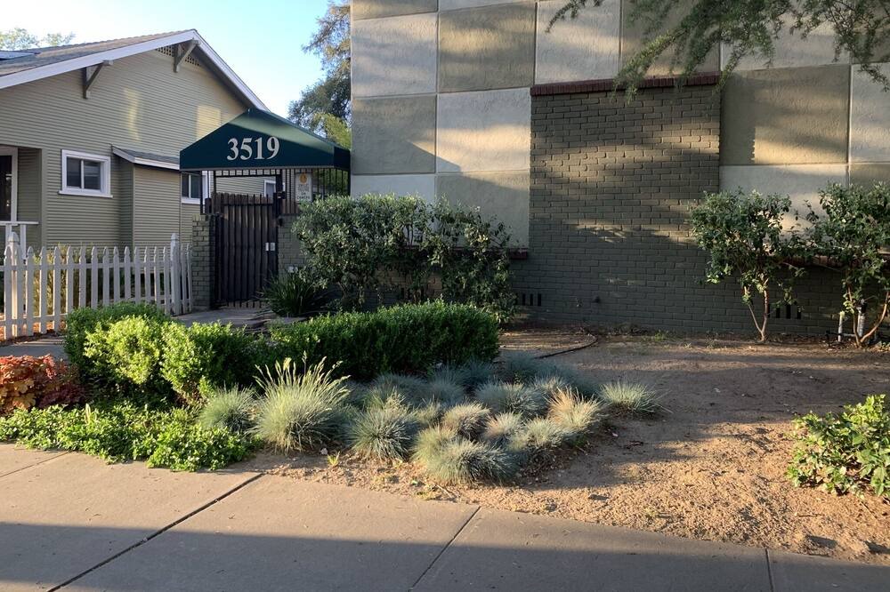 Photo of Outdoor in North Oak Park