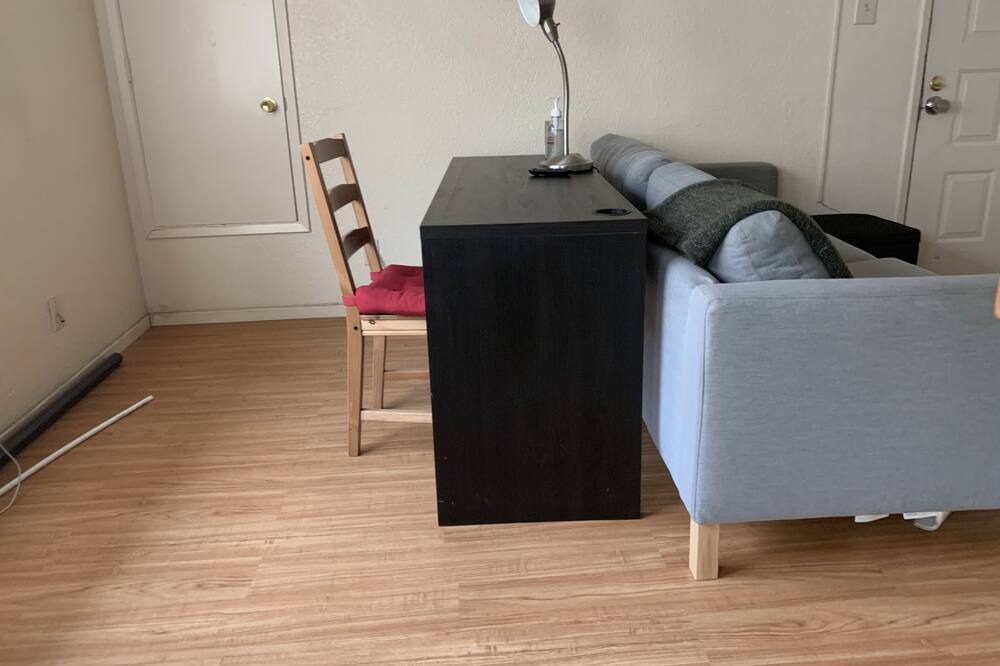 Photo of Livingroom in North Oak Park