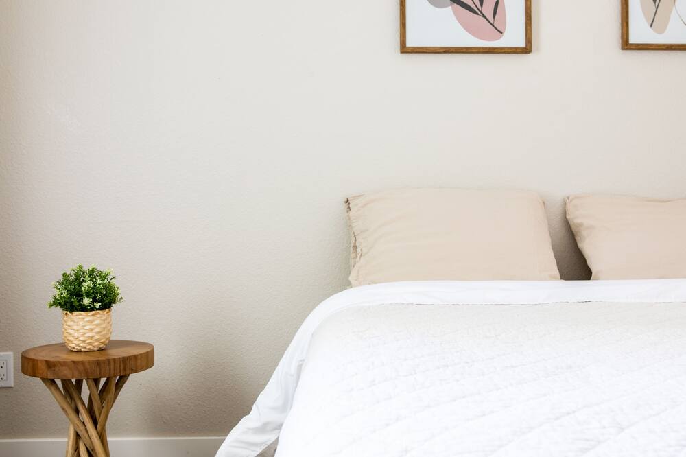 Photo of Bedroom in North Oak Park