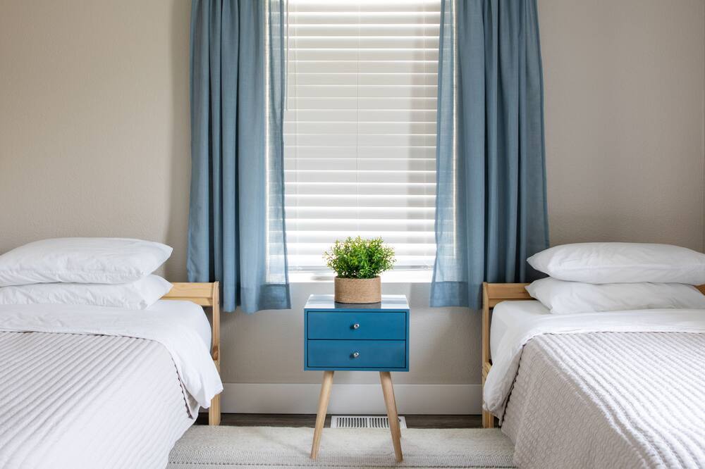 Photo of Bedroom in North Oak Park