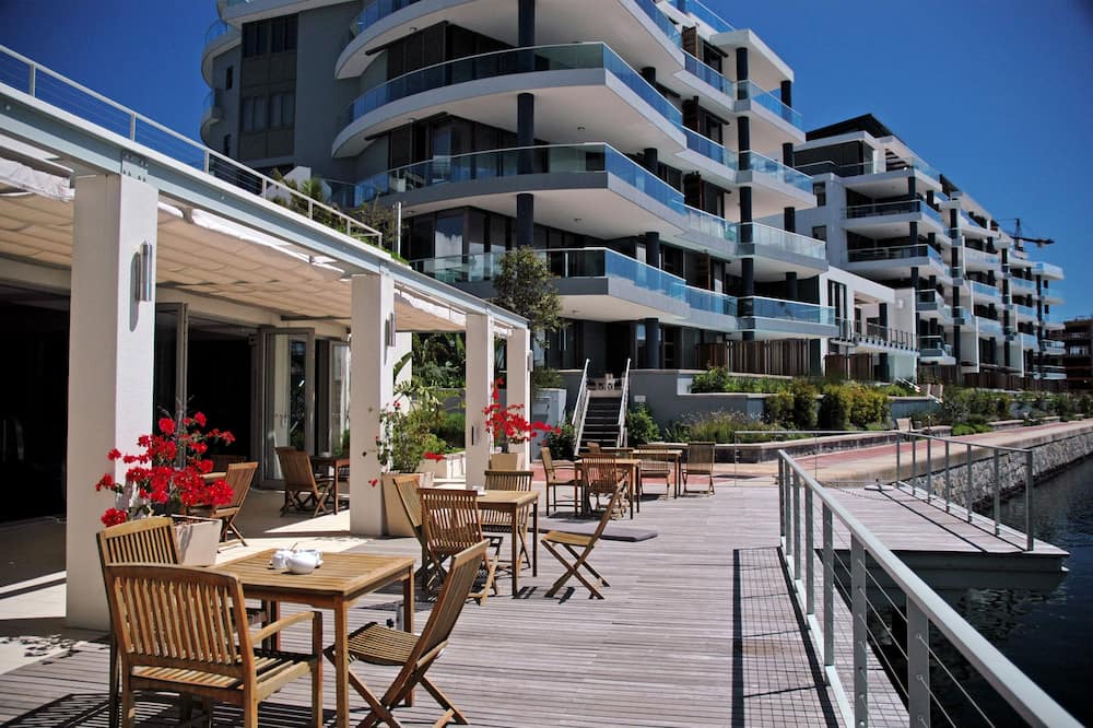 Photo of Outdoor in Victoria and Alfred Waterfront