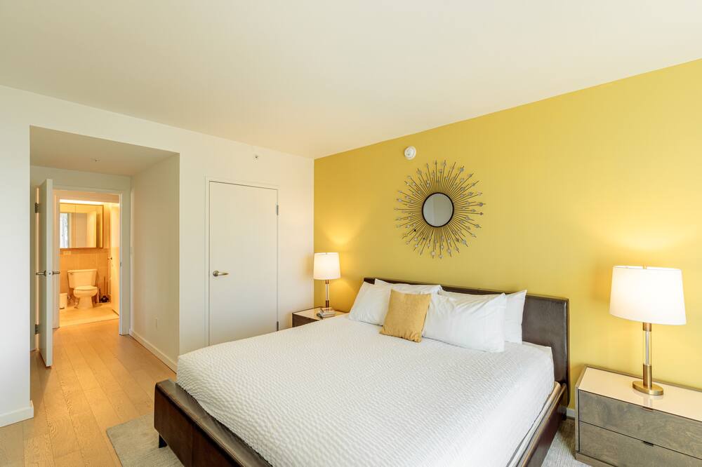 Photo of Bedroom in Downtown San Francisco