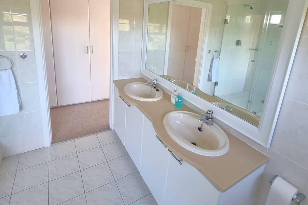 Photo of Bathroom in Walmer